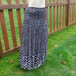 White House Black Market Flowing Skirt Size 4